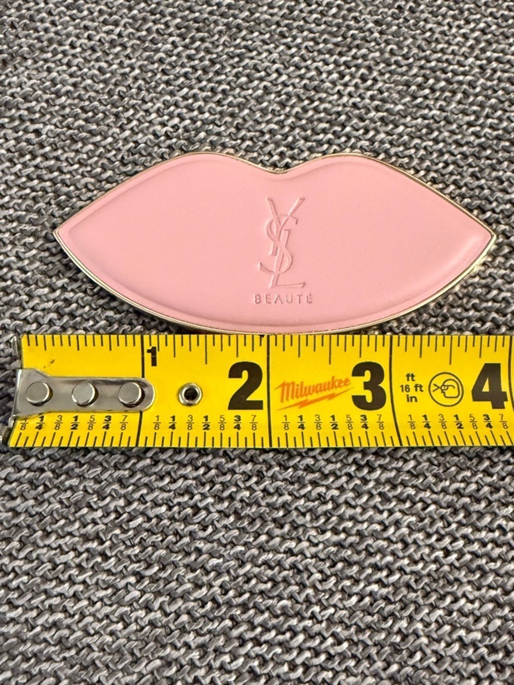 Yves Saint Laurent Lips Pocket Mini Mirror Nude Pink Authentic New - Picture 17 of 17